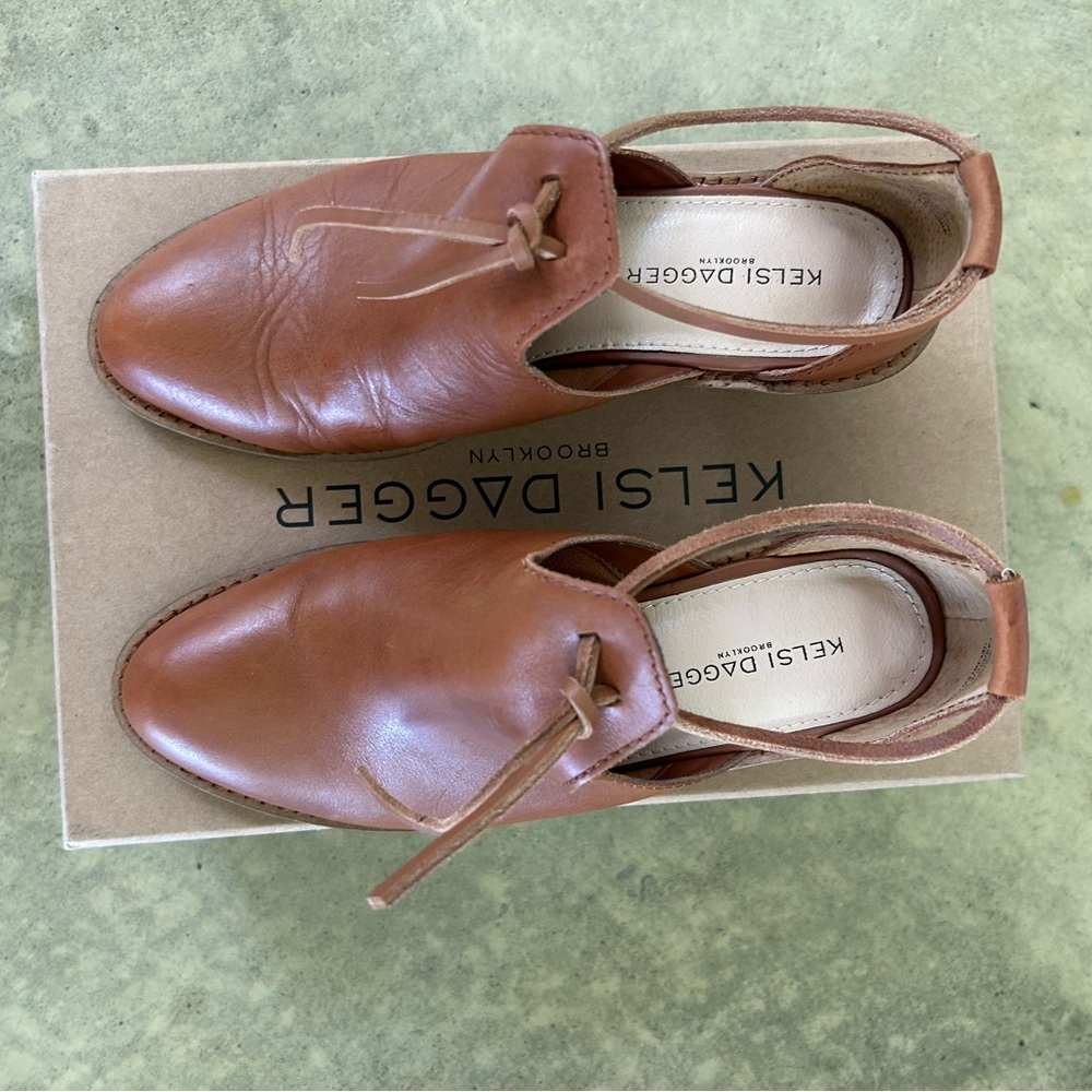 Kelsi Dagger Brooklyn Kalyn Ankle Booties size 7